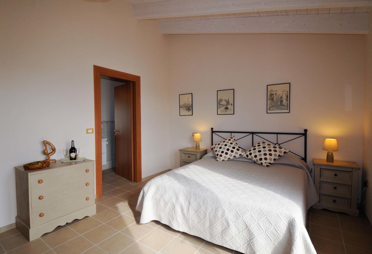 Il Frutteto Bed And Breakfast Ripattone Bagian luar foto