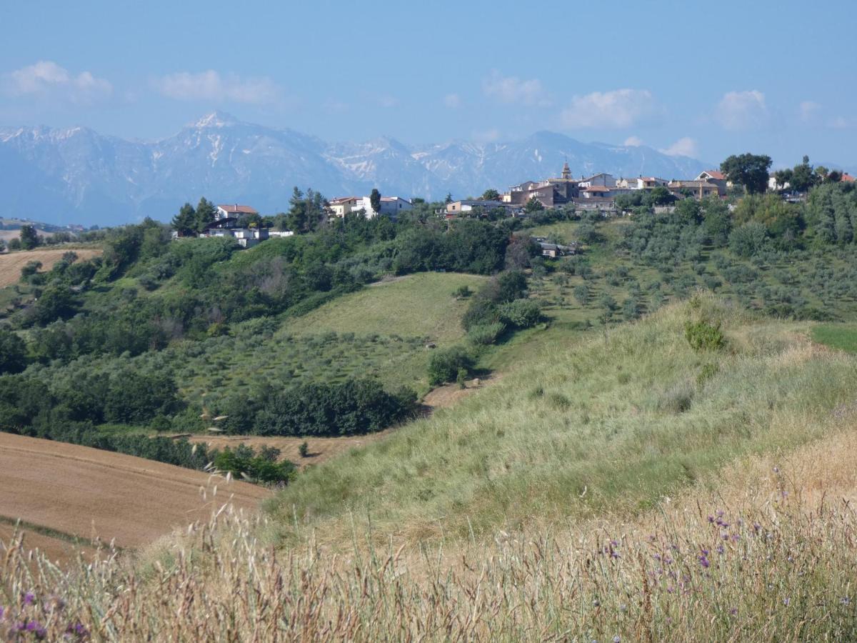 Il Frutteto Bed And Breakfast Ripattone Bagian luar foto